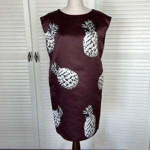 Loose fit VERY comfortable dress in satin